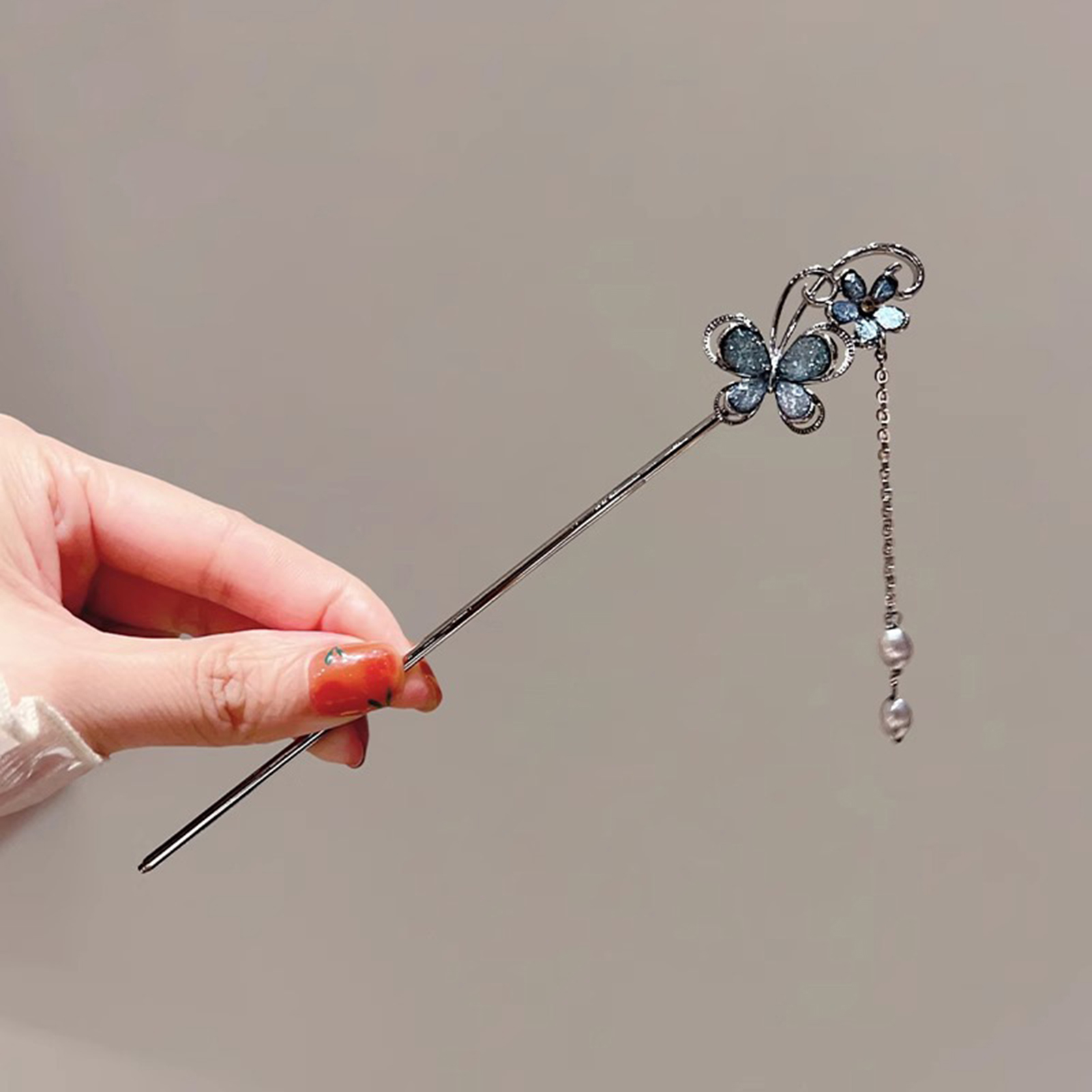 Women Accessories On Sale - دبابيس شعر على شكل فراشة مع