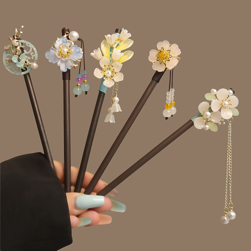 Women Accessories Shop - زهرة شرابة اللؤلؤ الشعر العصي خشبية