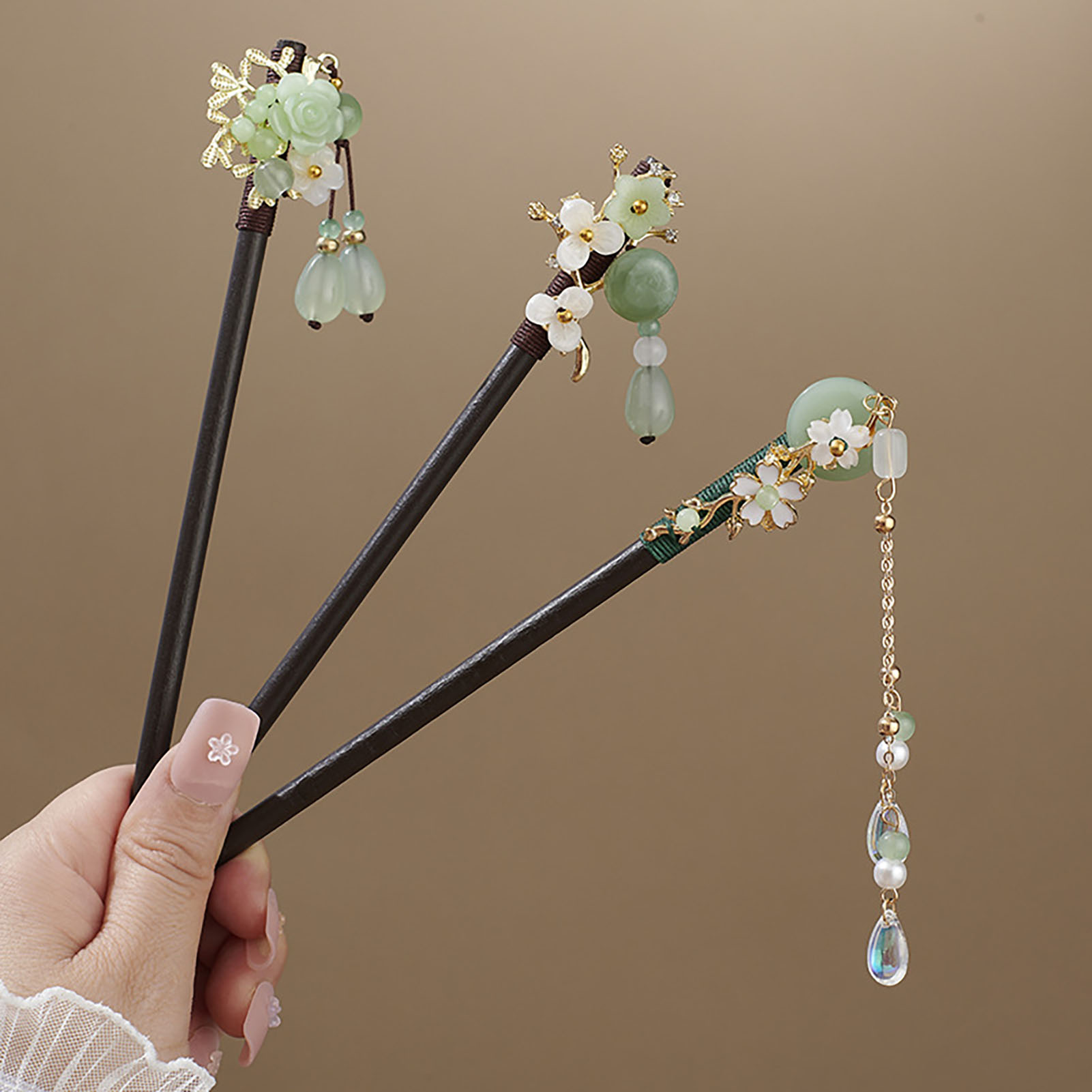 دبوس شعر بتصميم صيني مزخرف بال - مراجعة Women Accessories On Sale وسعره