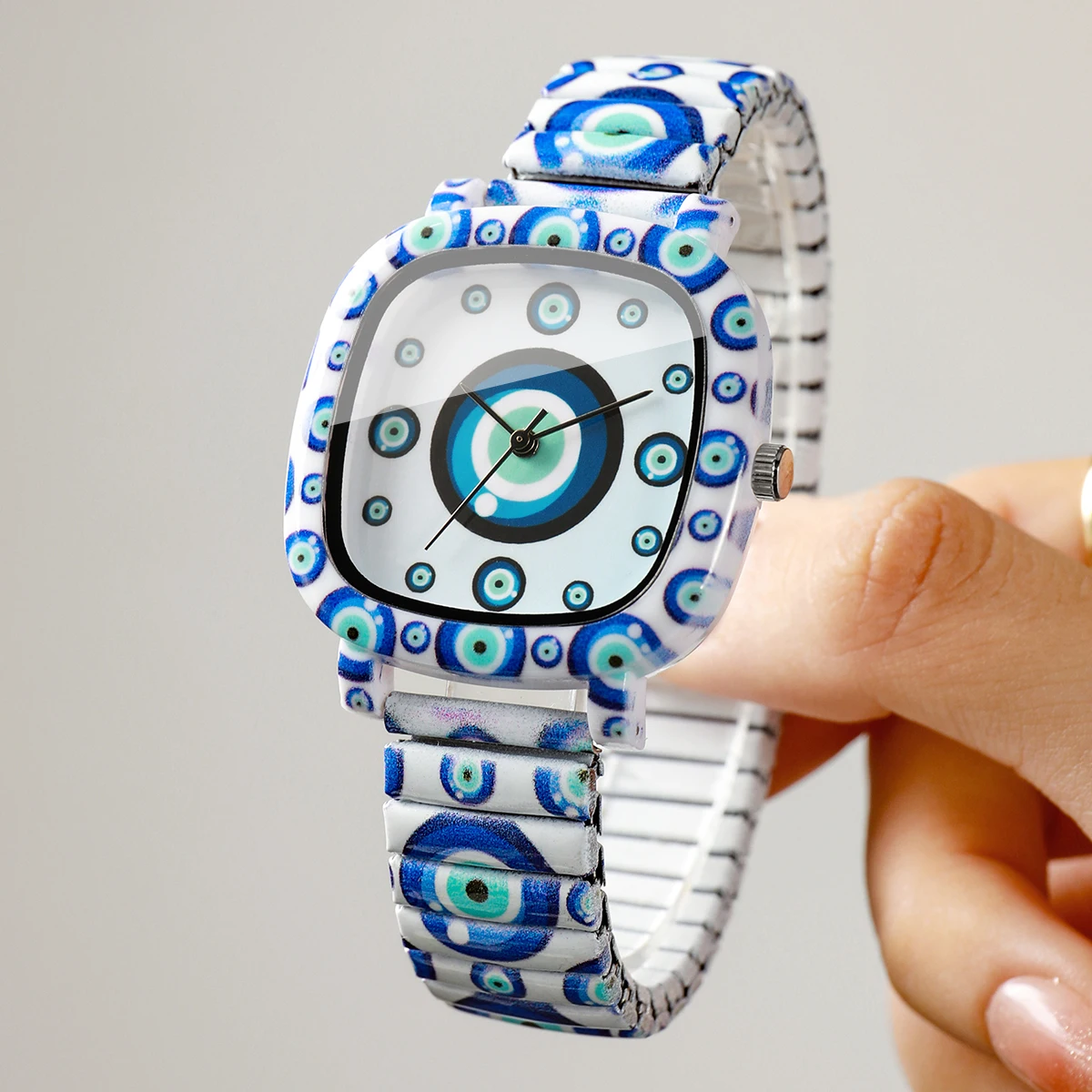 ساعات نسائية عصرية باللون الأز - مراجعة Evil Eye Bracelet وسعره